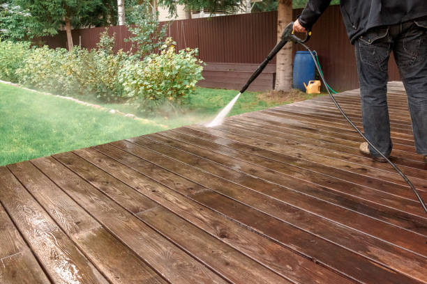 Best Pool Deck Cleaning  in Mec, CA